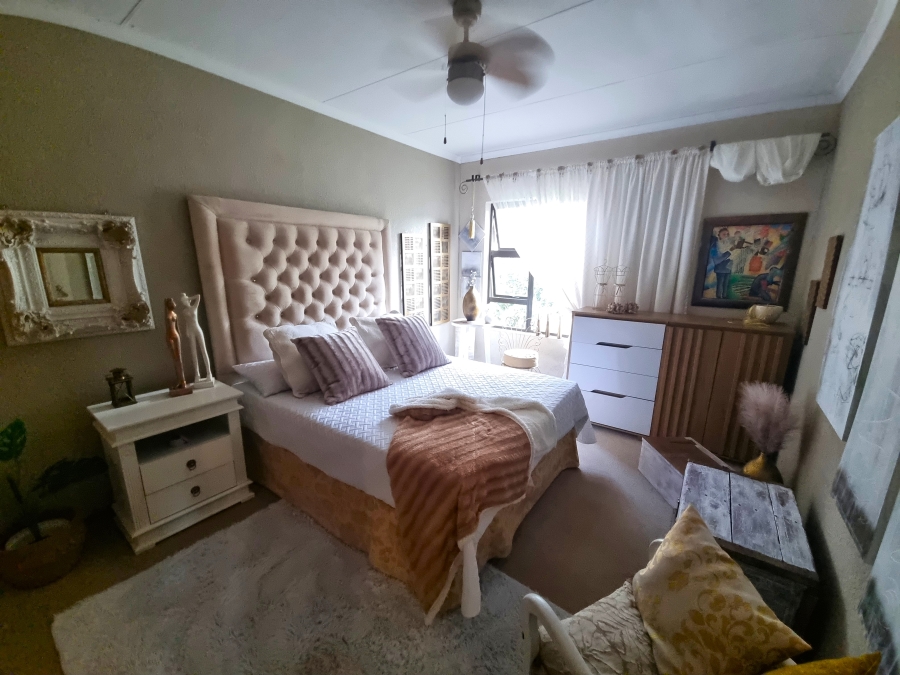 4 Bedroom Property for Sale in Boschdal North West